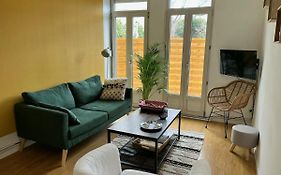 Appartement Avec Terrasse Salle De Sport Et 3 Chambres